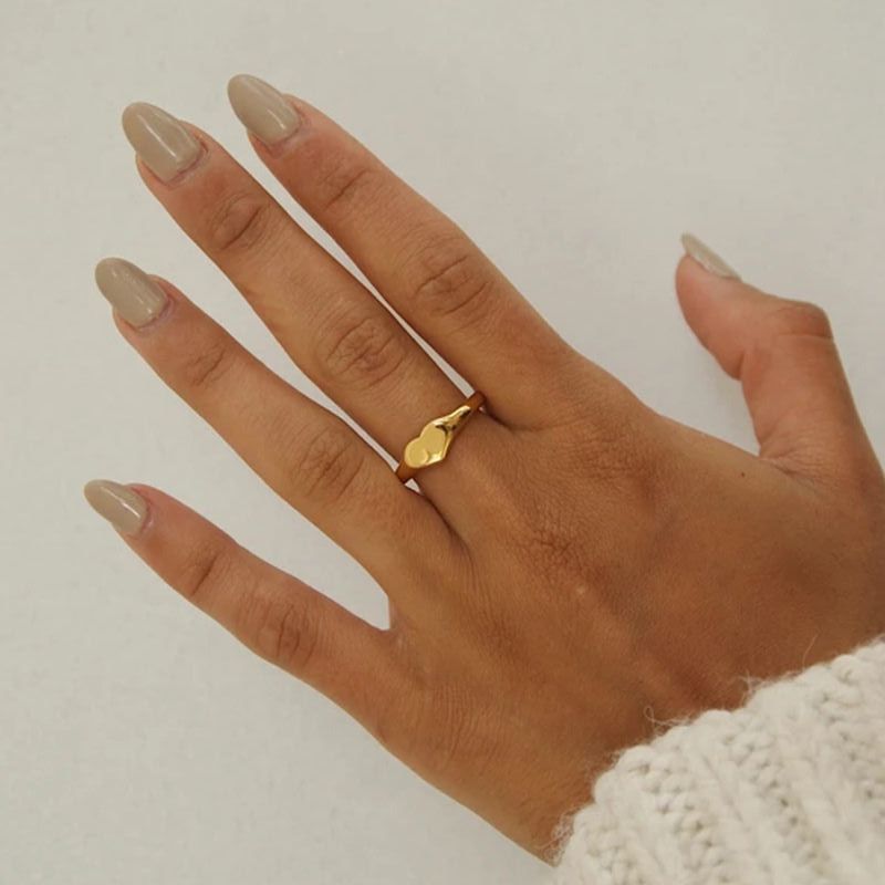 Chic Gold-Plated Minimalist Ring