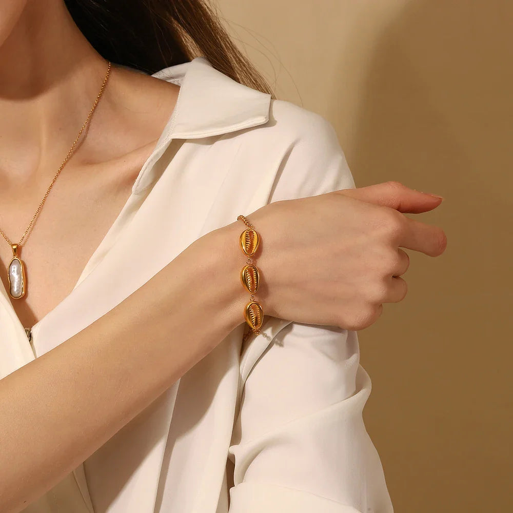 Conch Wanderlust Bracelet