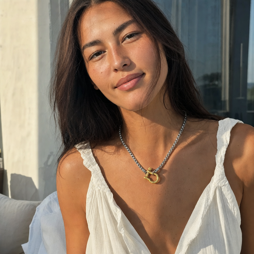 Muse Pearl Lock Necklace - Editorial