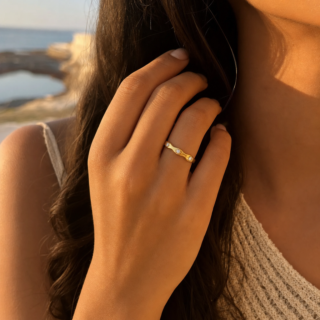 Nova Wave Star Ring - Lifestyle
