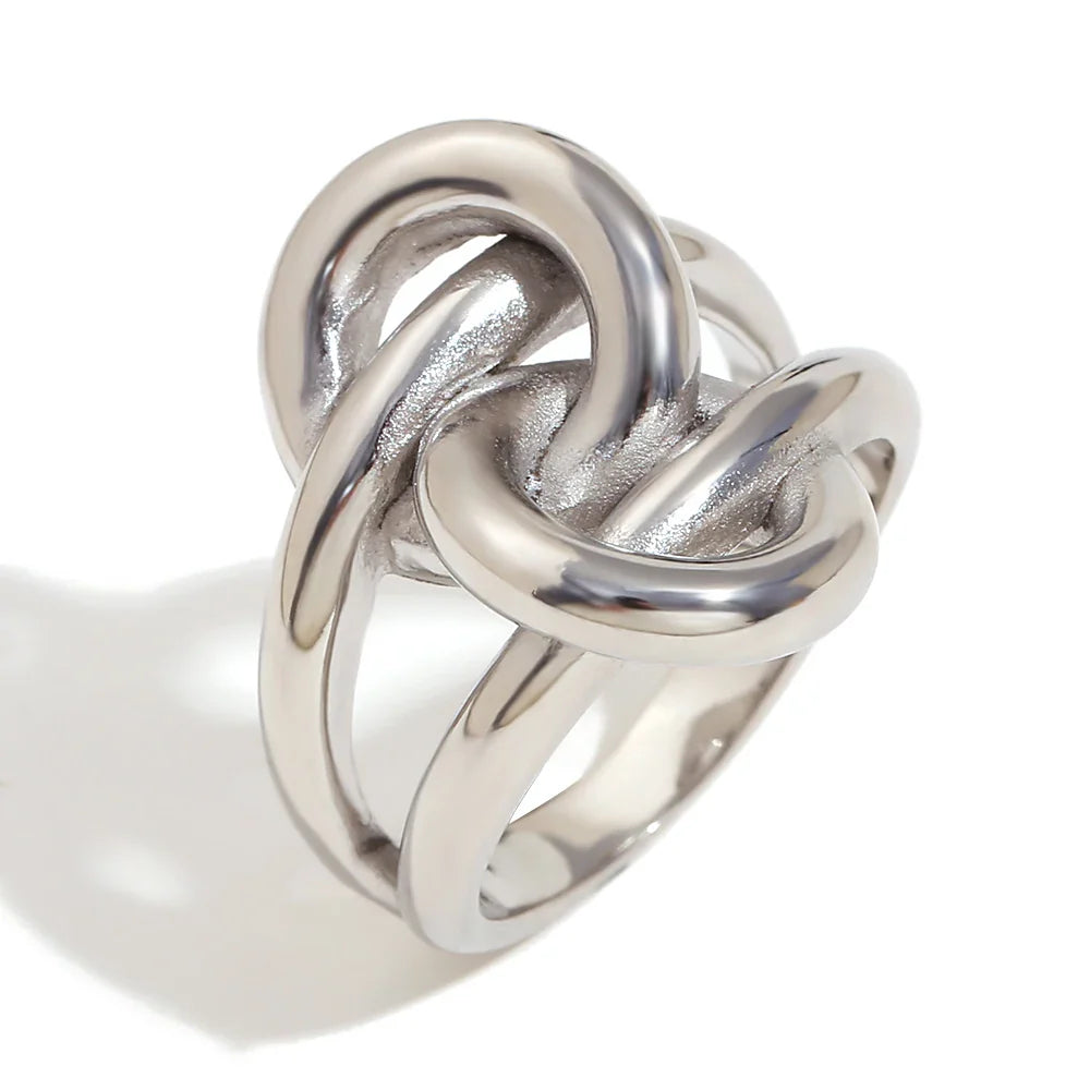 Double Knot Harmony Ring in 18K Gold