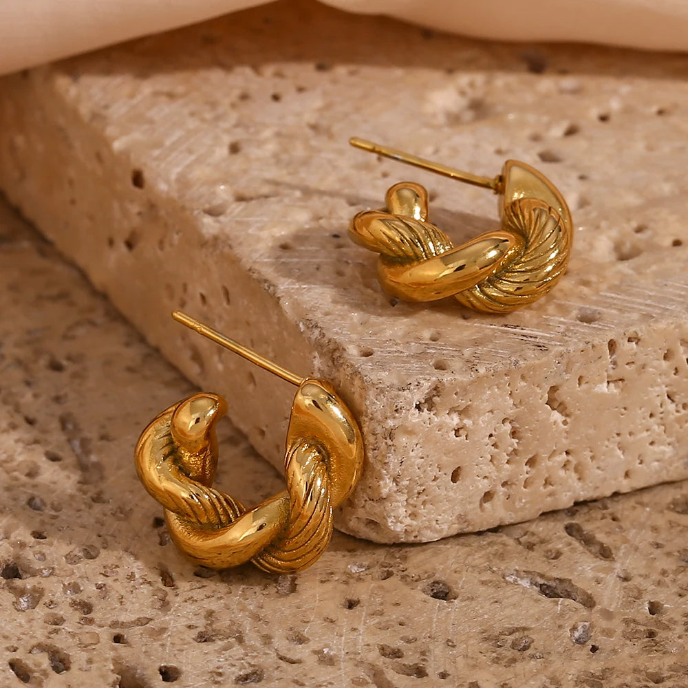 Layla 18k Gold Twist Earrings