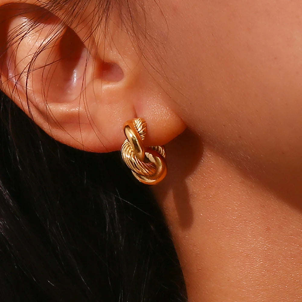 Layla 18k Gold Twist Earrings