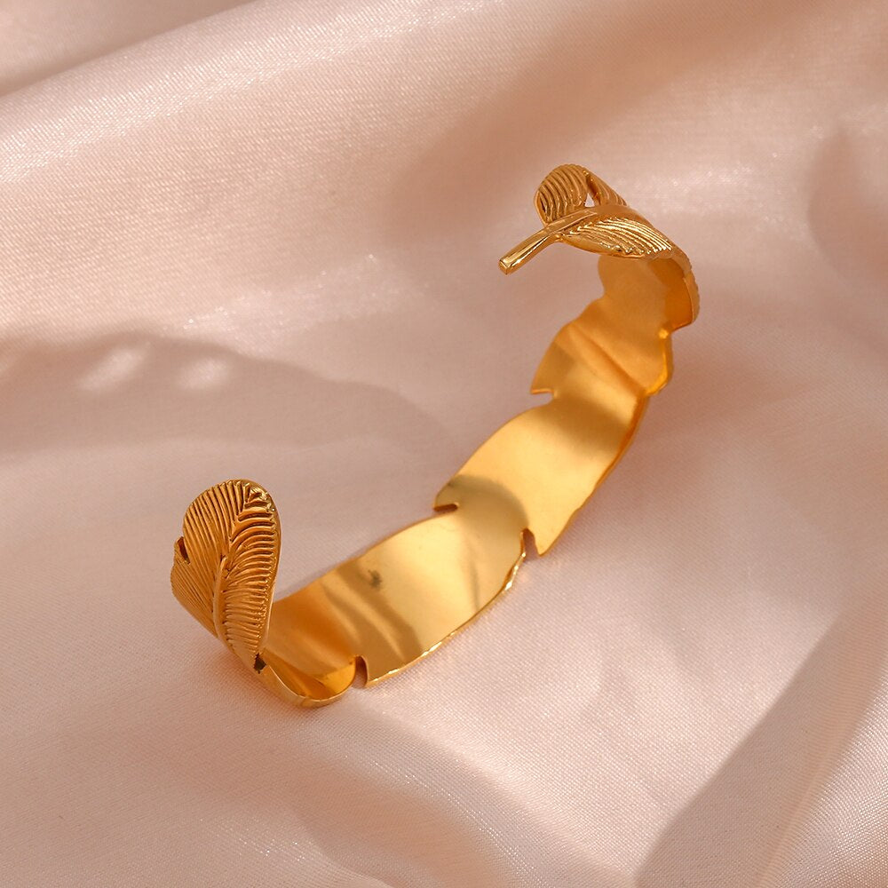 18k Gold Feather Statement Bangle