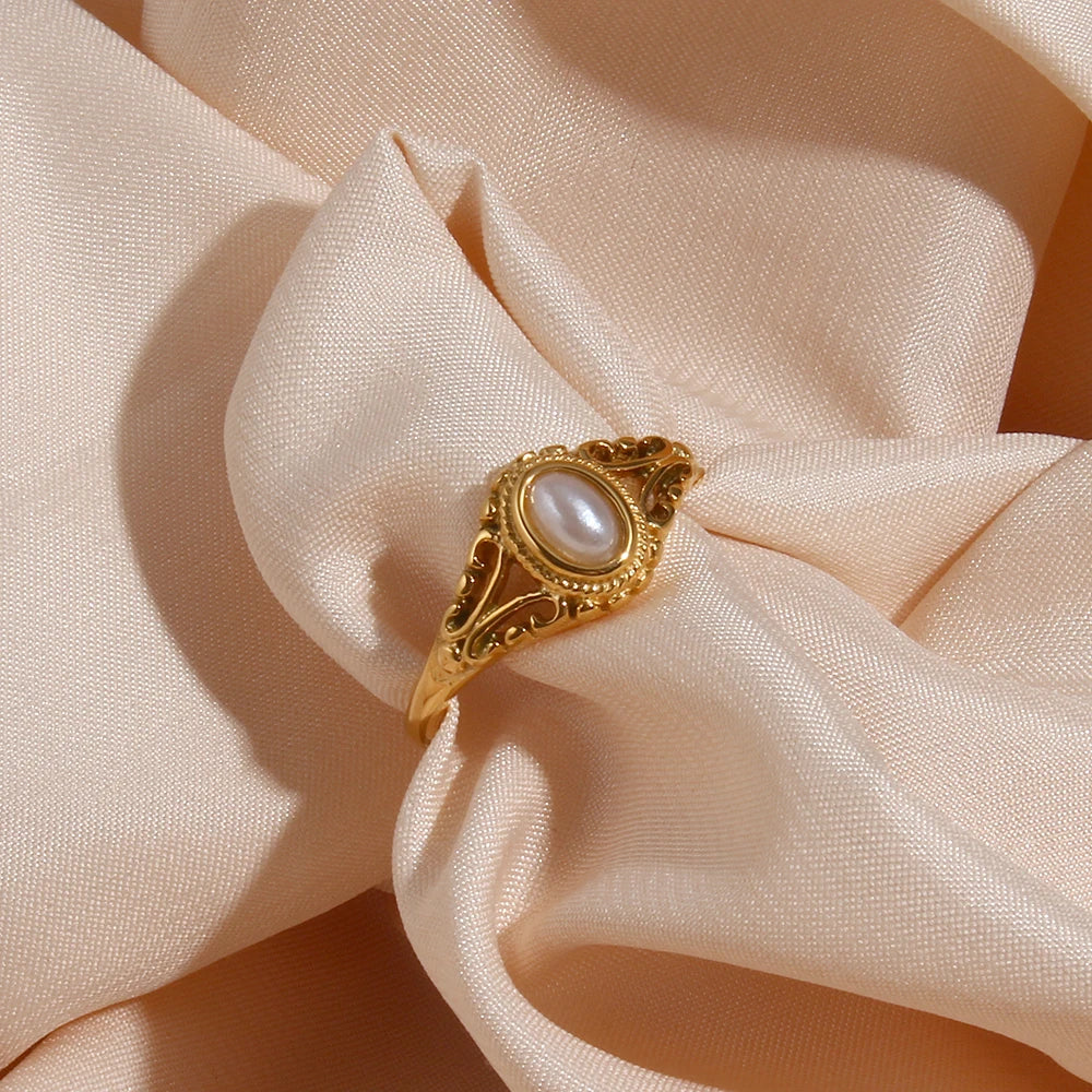 Elizabeth Freshwater Pearl Ring