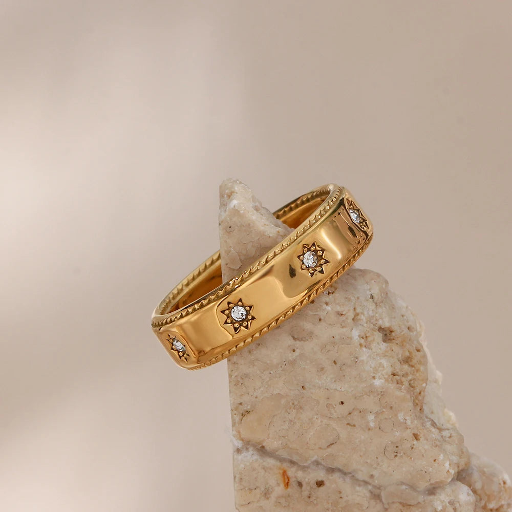 Starry Night Ring - 18k Gold