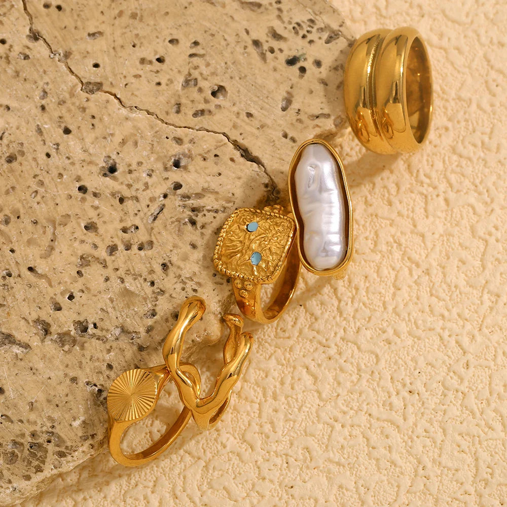 Unique Geometric Rings