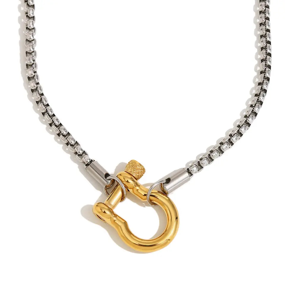 Muse Pearl Lock Necklace - Mix2