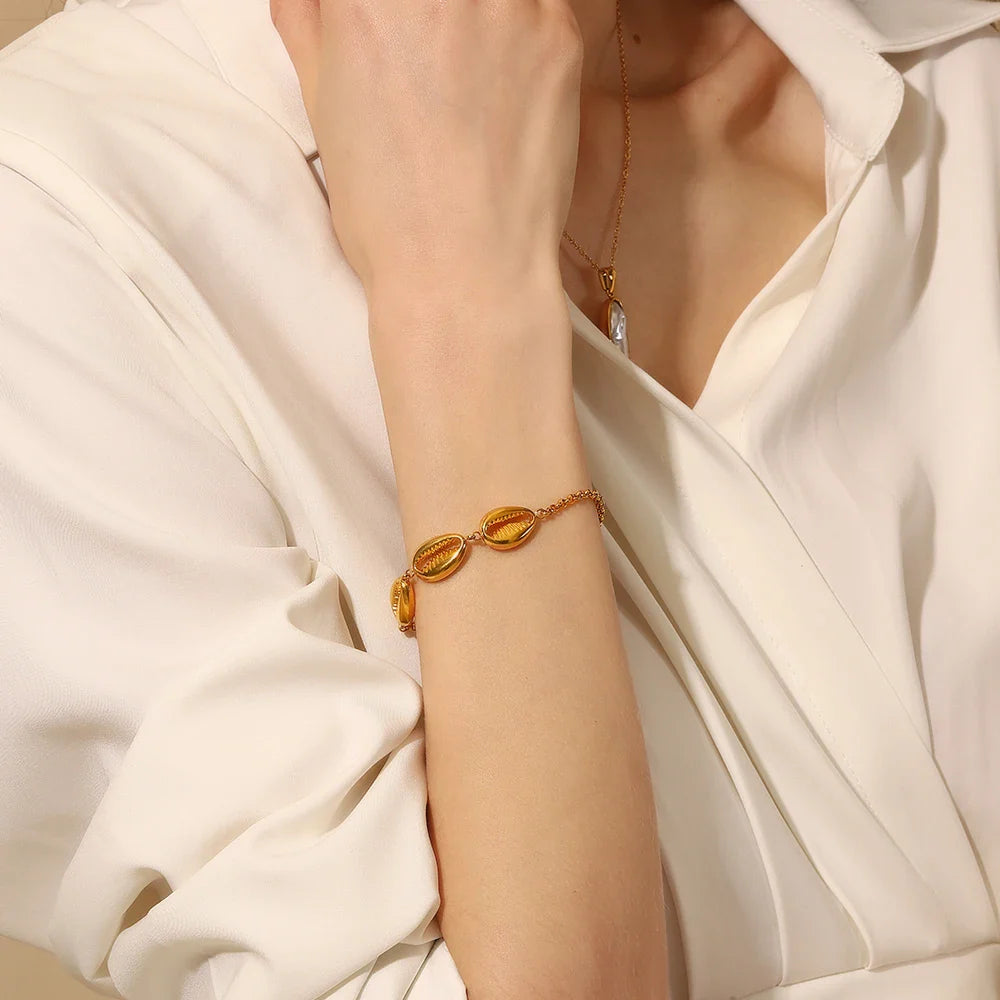 Conch Wanderlust Bracelet