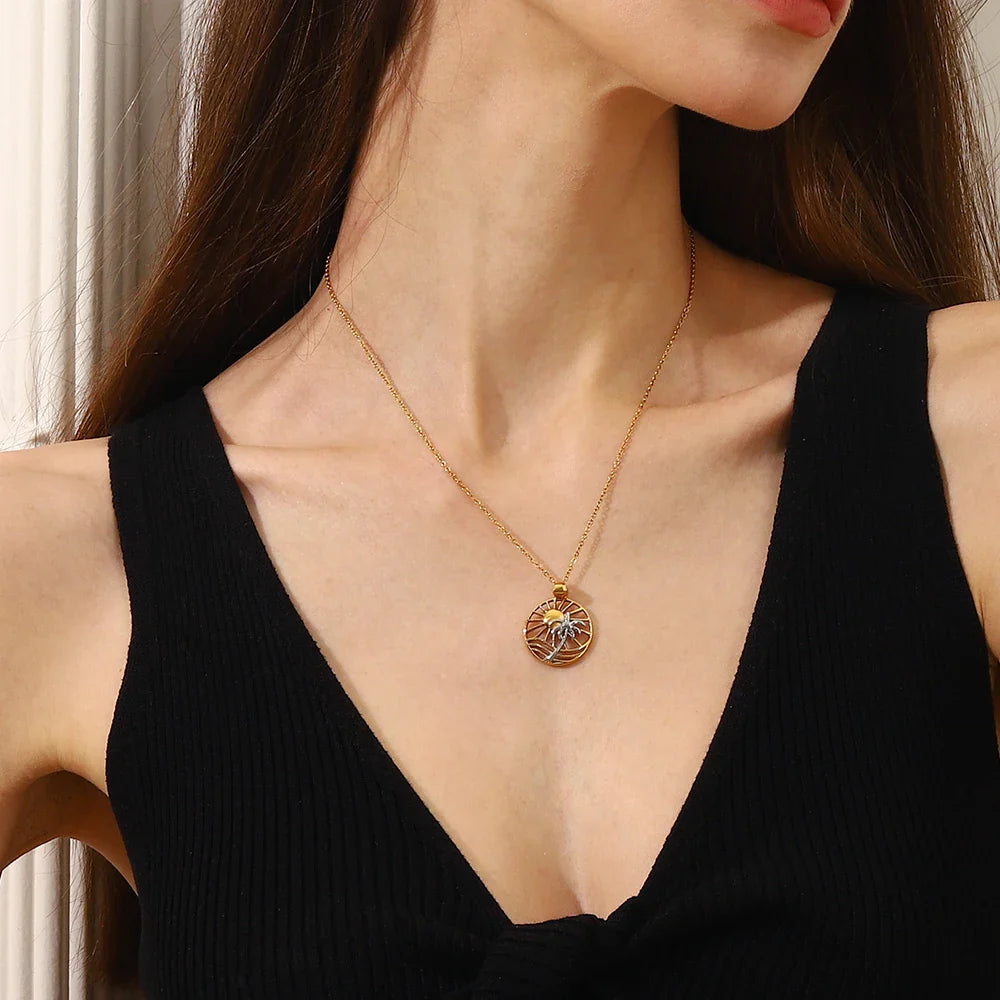 Tropical Escape Pendant Necklace