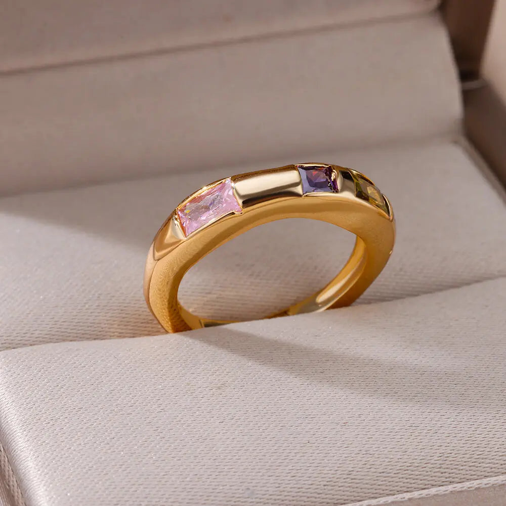 Bezel-Set Zircon Stones Ring - 18k Gold