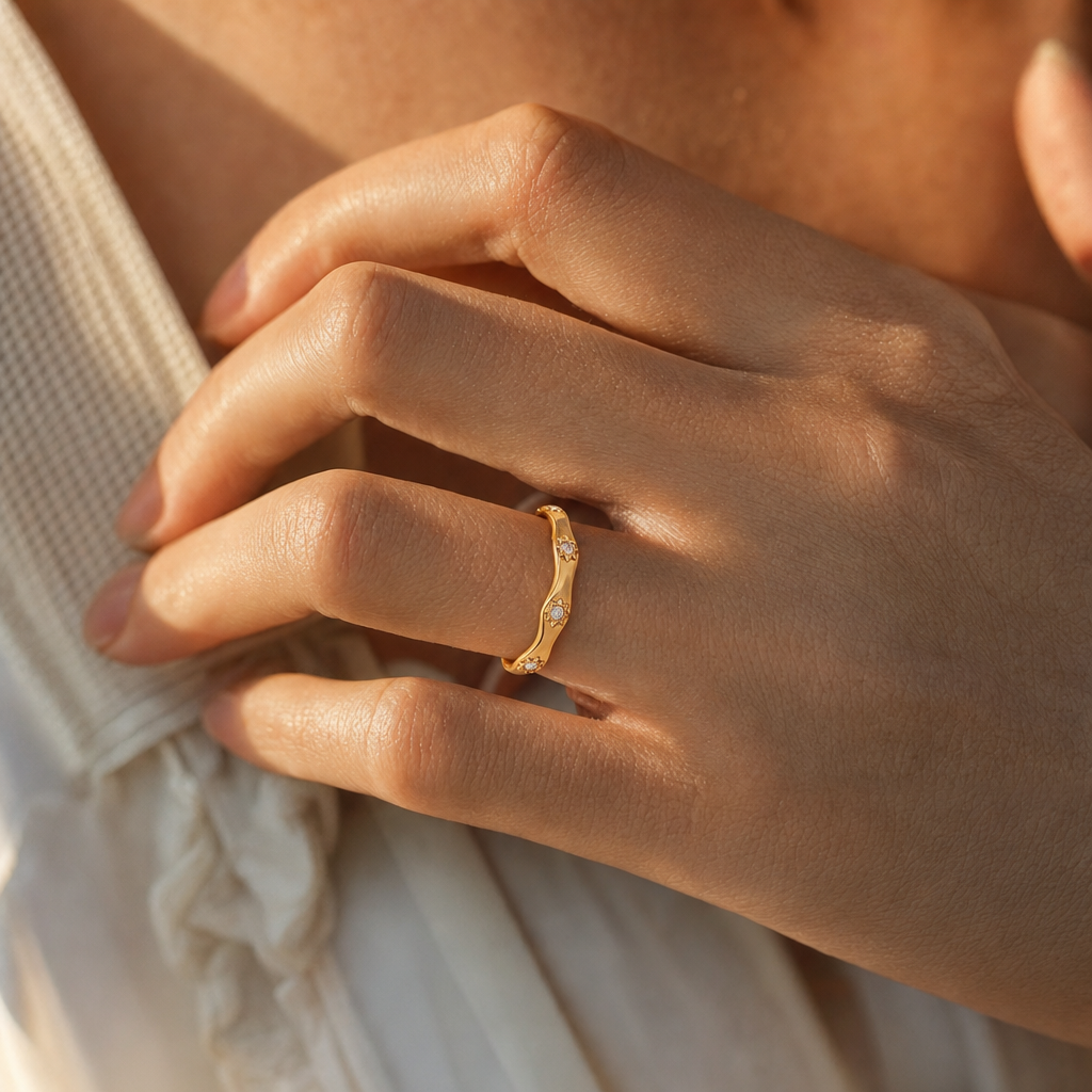 Nova Wave Star Ring - Close-up