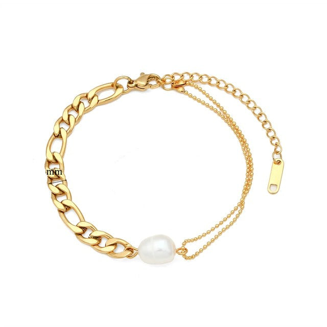 Interwoven Asymmetric Chain Pearl Necklace